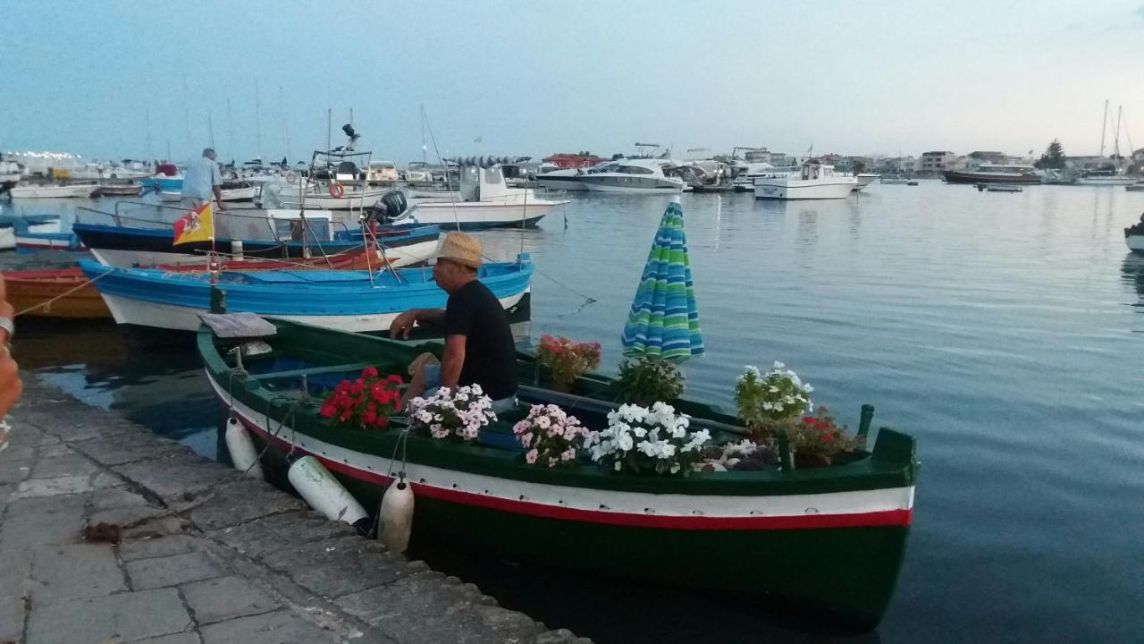 Готель Casa Maritri Locazione Turistica Марцамемі Екстер'єр фото